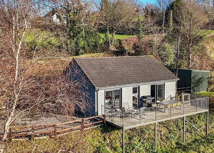 2-bedroom Riverside Retreat - Spectacular Views Graiguenamanagh